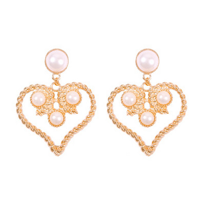 Szív alakú arany női fülbevaló