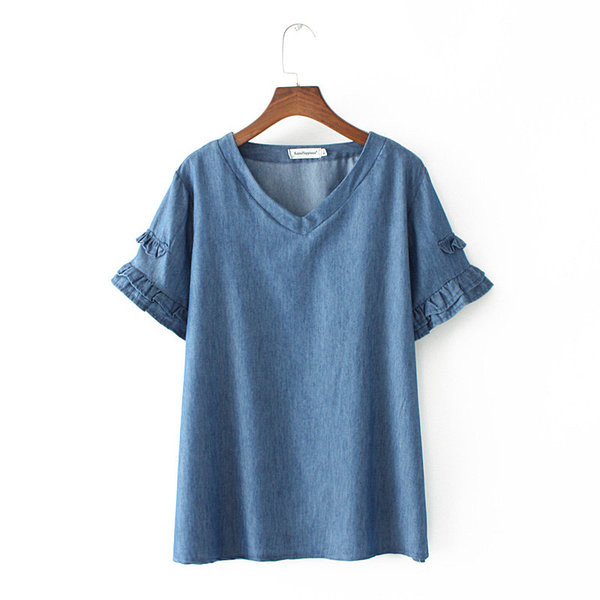 Alkalmi női farmer póló mély nyakkivágással és rövid ujjakkal