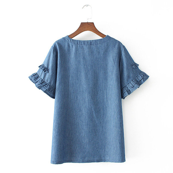 Alkalmi női farmer póló mély nyakkivágással és rövid ujjakkal