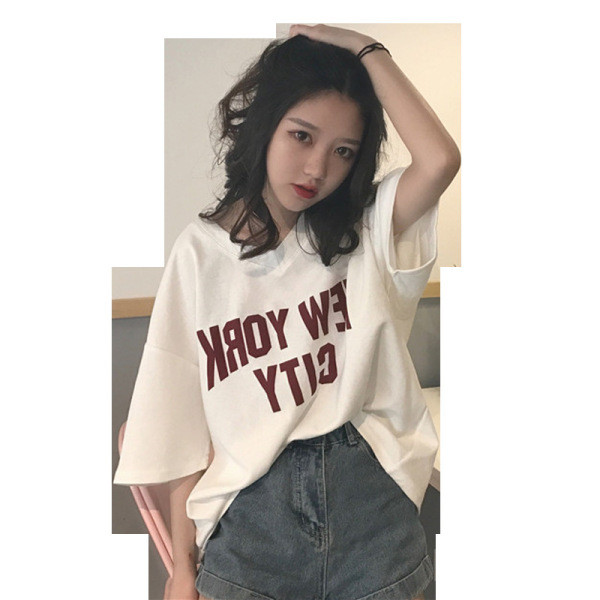 Ikdienas sieviešu T-krekls ar uzrakstu un špica kakla izgriezumu