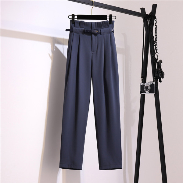 Jauns stilīgu sieviešu bikšu modelis ar augstu vidukli un jostu