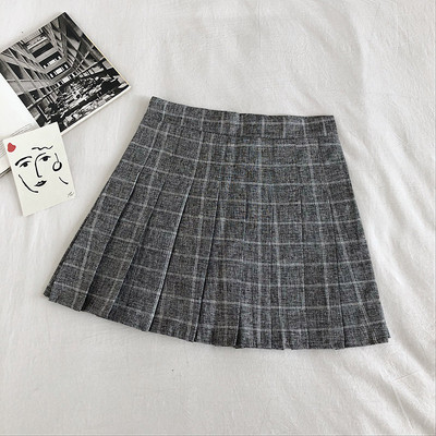 Kockás női redőzött szoknya, magas derékkal