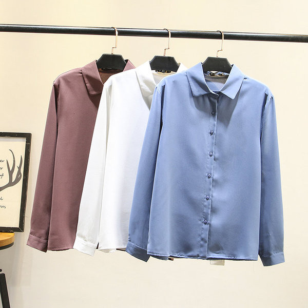 Cămașă modernă de damă cu mâneci lungi și guler clasic