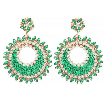 Kerek női fülbevaló kis gyöngyökkel és kövekkel