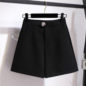 Pantaloni scurti eleganti de dama negri model larg cu talie inalta