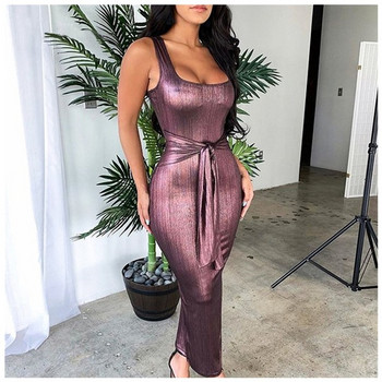 Stílusos női ruha övvel a derekán - Karcsú modell