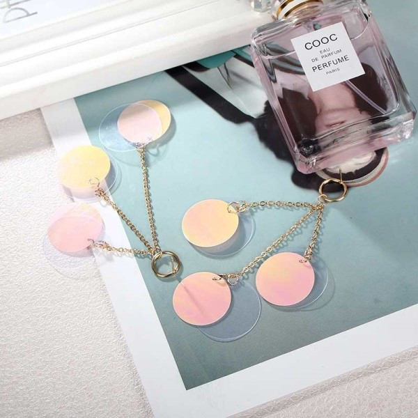 Karājoši sieviešu auskari ar fliteriem