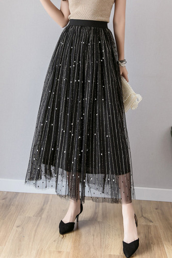 Modern női szoknya tüll és gyöngyökkel - A-vonal