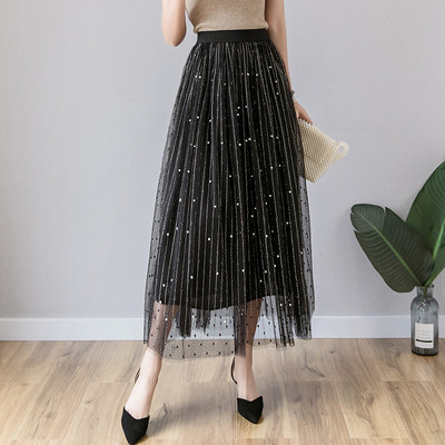 Modern női szoknya tüll és gyöngyökkel - A-vonal