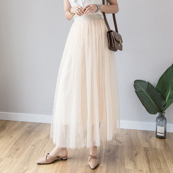 Modern női szoknya tüll és gyöngyökkel - A-vonal