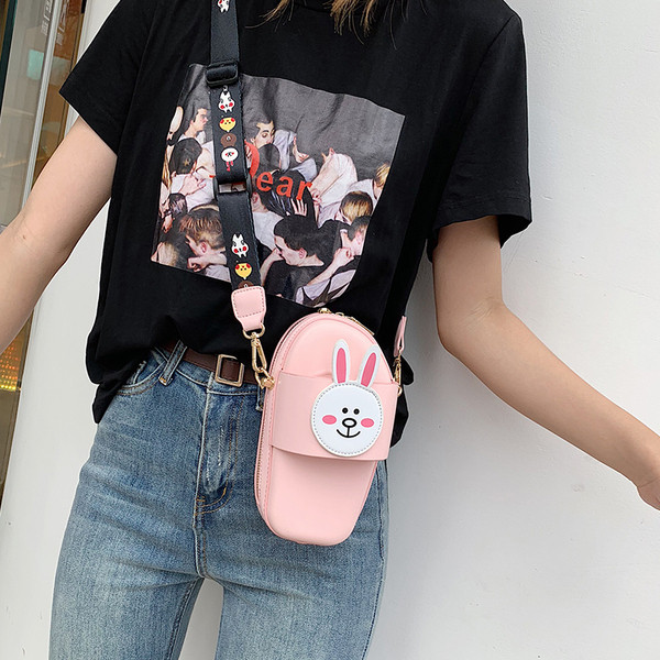 Női bőrtáska papucs formájú