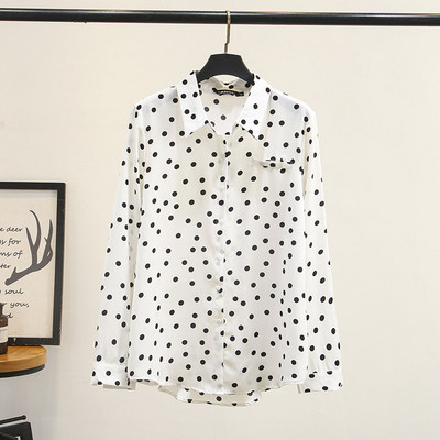 Moderns sieviešu punktveida krekls ar klasisku apkakli un garām piedurknēm