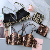 Stilīgs divdaļīgs apakšveļas komplekts ar mežģīnēm un aizdari priekšpusē