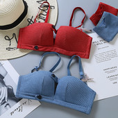 Ikdienas sieviešu apakšveļas komplekts divās daļās ar regulējamām lencēm un V veida kakla izgriezumu