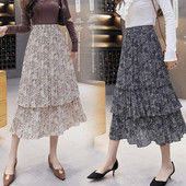 Fusta de dama model decupat cu model floral - talie inalta