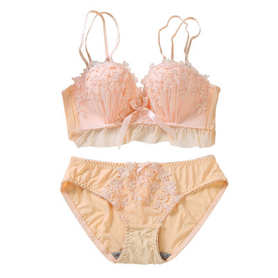 Nėriniuotas moteriškas apatinių komplektas iš dviejų dalių su dvigubomis petnešėlėmis