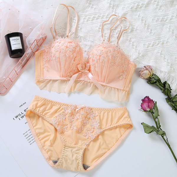 Nėriniuotas moteriškas apatinių komplektas iš dviejų dalių su dvigubomis petnešėlėmis