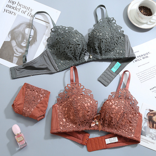 Két részből álló női szett - melltartó és csipkés bikini