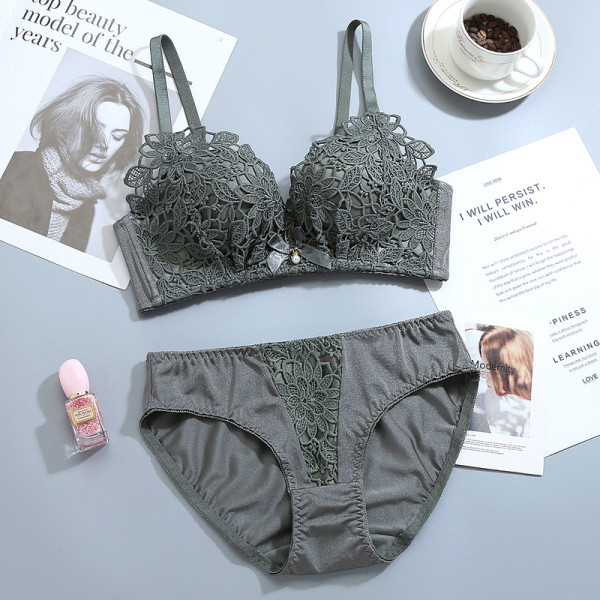 Két részből álló női szett - melltartó és csipkés bikini