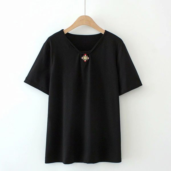 Hímzéses, rövid ujjú női alkalmi póló