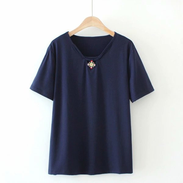 Hímzéses, rövid ujjú női alkalmi póló