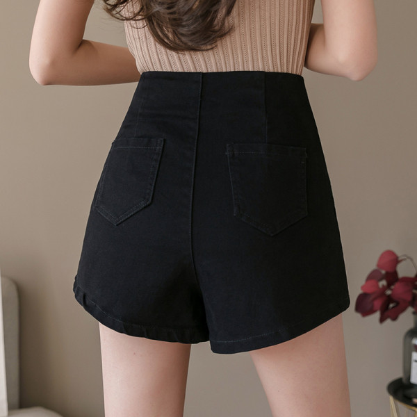 Elegantsed kõrge vöökoha ja nööpidega naiste lühikesed püksid