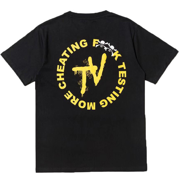 Baltos spalvos marškinėliai trumpomis rankovėmis ir užrašu