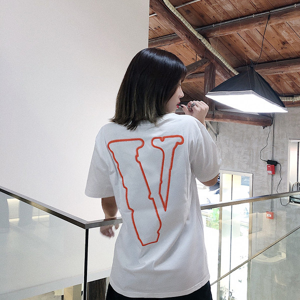 Tricou simplu cu mâneci scurte