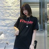 Tricou larg zilnic cu o inscripție