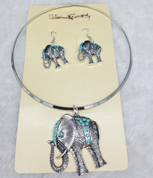 Női nyaklánc és fülbevaló szett elefánt medállal