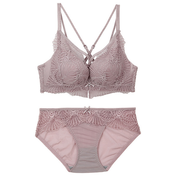 Set de lenjerie elegantă din două piese, cu bretele reglabile și dantelă