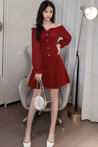 Rochie casual de dama cu nasturi si maneci late