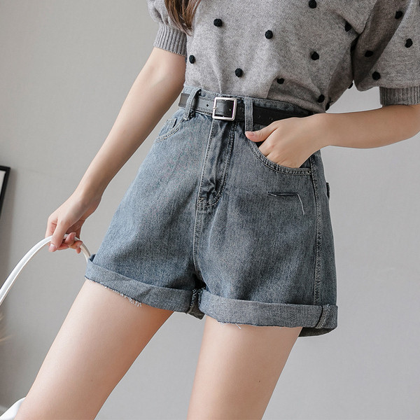 Pantaloni scurți casual de damă cu curea - talie înaltă