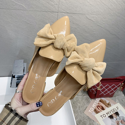 Nahast naiste susside terava otsaga mudel seemisnahast paelaga