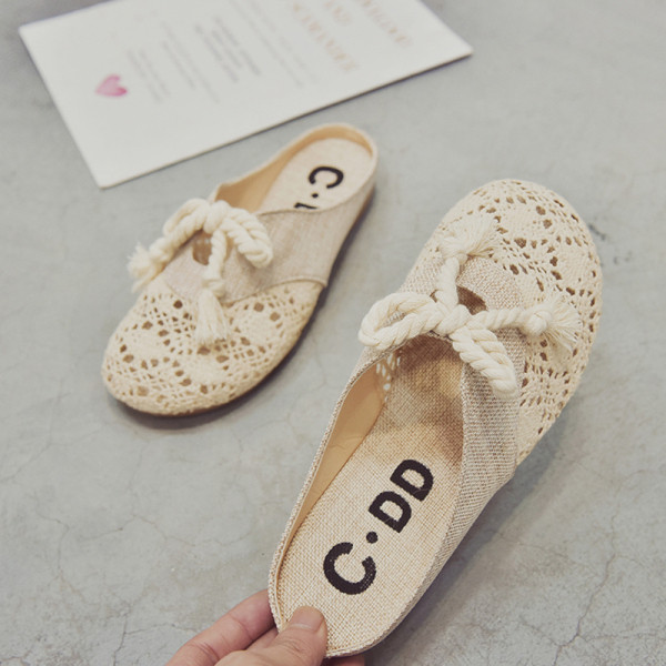 Ikdienas sieviešu pavasara apavi ar plakanu zoli