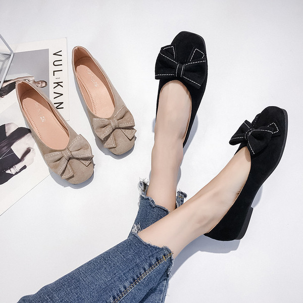 Sieviešu ikdienas apavi no eko zamšādas ar lentīti