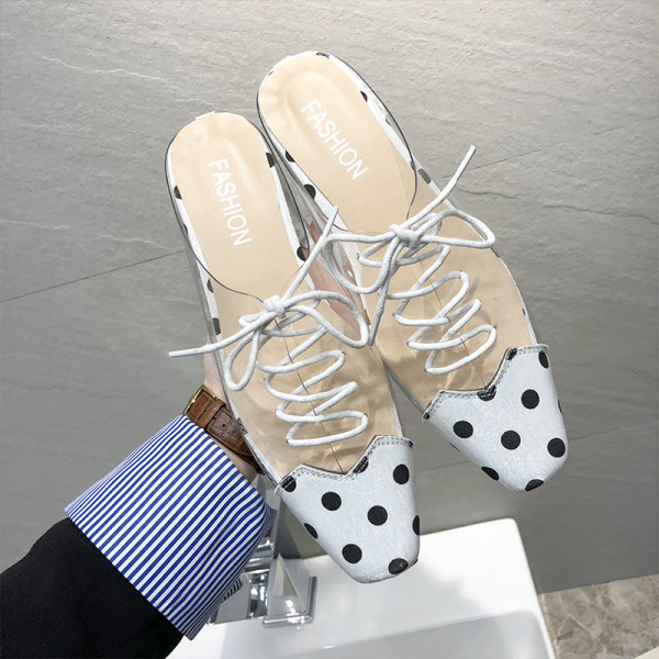 Lapos talpú női alkalmi cipő