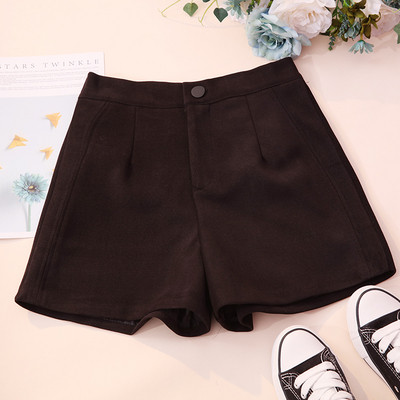 Naiste lühikesed püksid kõrge vöökohaga tavaline mudel