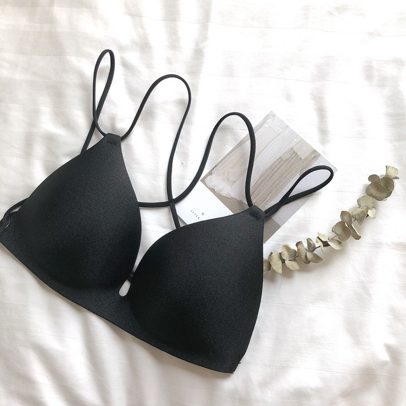 Sutien casual dama cu cupa triunghiulara si tampoane