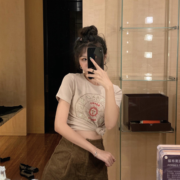 Tricou de damă de zi cu zi cu aplicație - zodiac