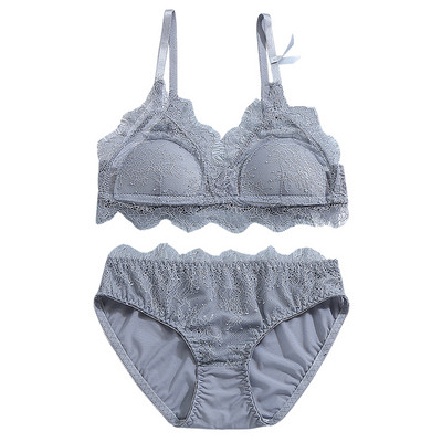 Női fehérnemű szett melltartóval és bikinivel