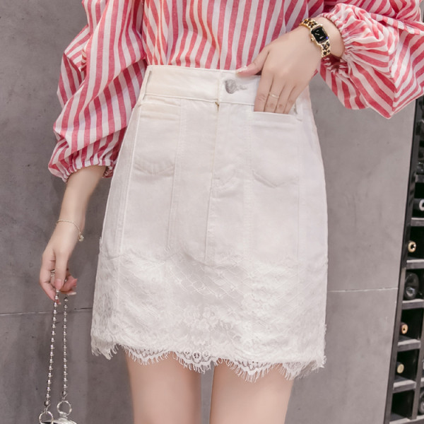 Moderni sieviešu svārki ar mežģīnēm un kabatām