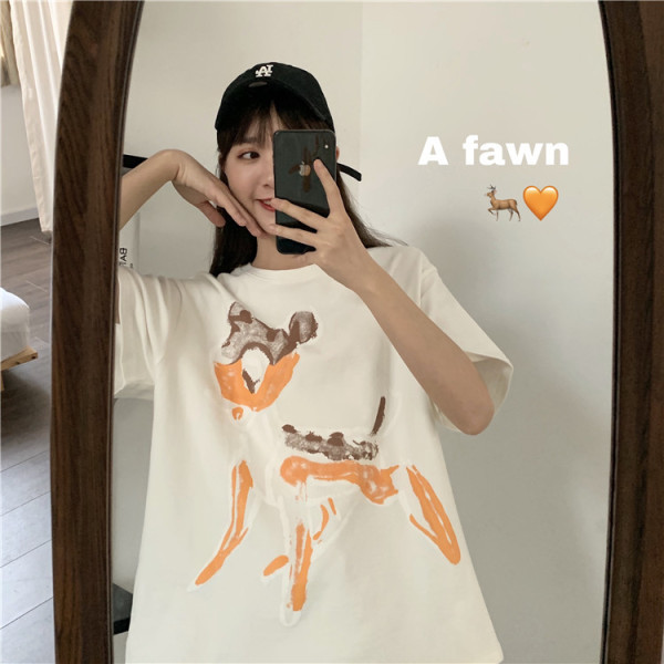 Széles női póló ovális nyakkivágással és rátéttel