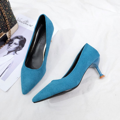 Stilīgi sieviešu apavi, smails modelis ar plānu papēdi