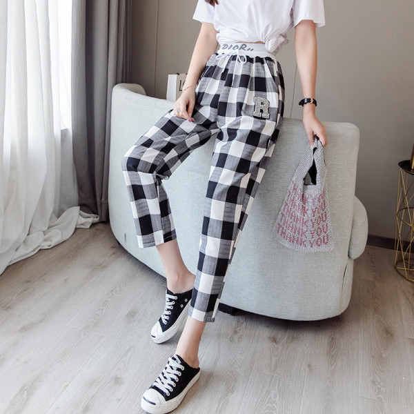 Ležerne ženske karirane hlače s visokim strukom