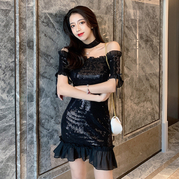 Rochie moderna de dama cu paiete si maneci scurte