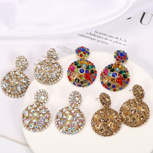 Apaļi sieviešu auskari ar akmeņiem