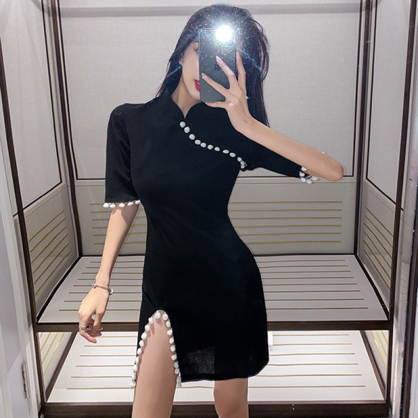 Modern női ruha Vékony modell, rövid ujjal