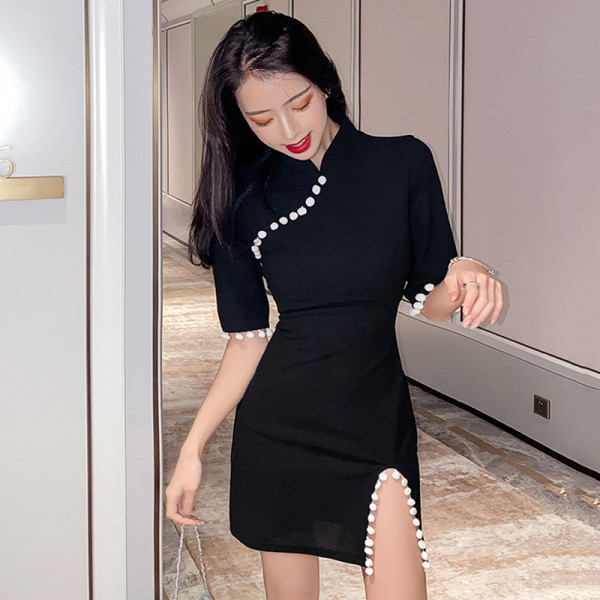 Modern női ruha Vékony modell, rövid ujjal