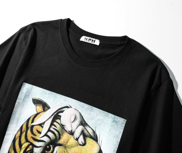 Naujo modelio unisex marškinėliai su aplikacijomis ir trumpomis rankovėmis